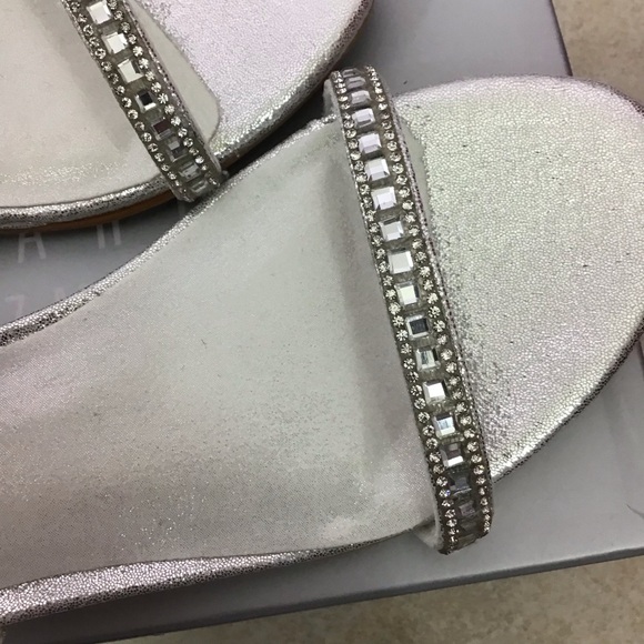 Stuart Weitzman Penelope Four Stones Girls size 4 silver sandals. NWOT. - Picture 3 of 7